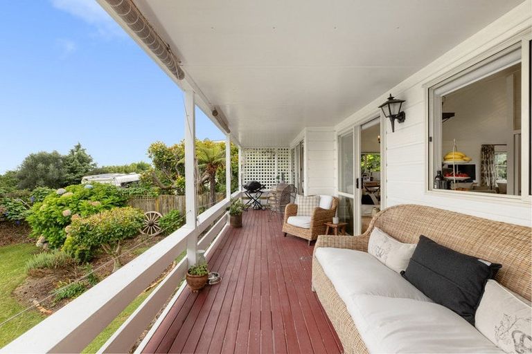 Photo of property in 27 Mcdonnell Street, Omokoroa, 3114