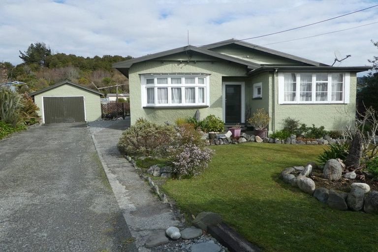 Photo of property in 25 Macdougall Avenue, Dunollie, Runanga, 7803
