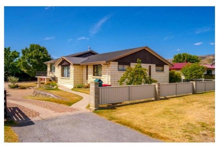 Photo of property in 10 Boyne Place, Cromwell, 9310