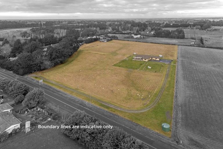 Photo of property in 11 Hodgsons Road, Loburn, Rangiora, 7472