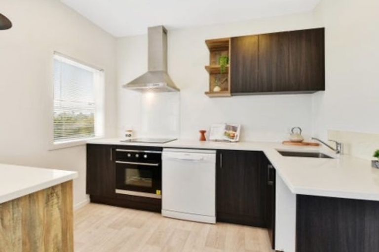 Photo of property in 12a Matai Road, Stanmore Bay, Whangaparaoa, 0932