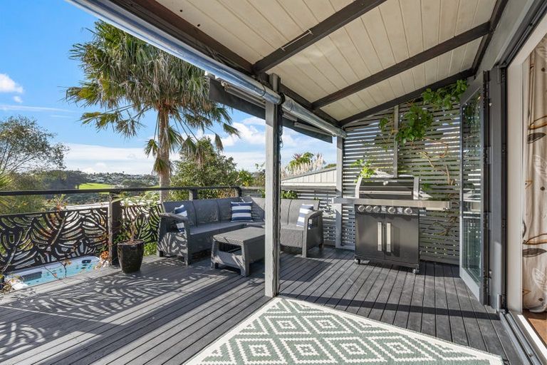 Photo of property in 5b Kauri Road, Stanmore Bay, Whangaparaoa, 0932