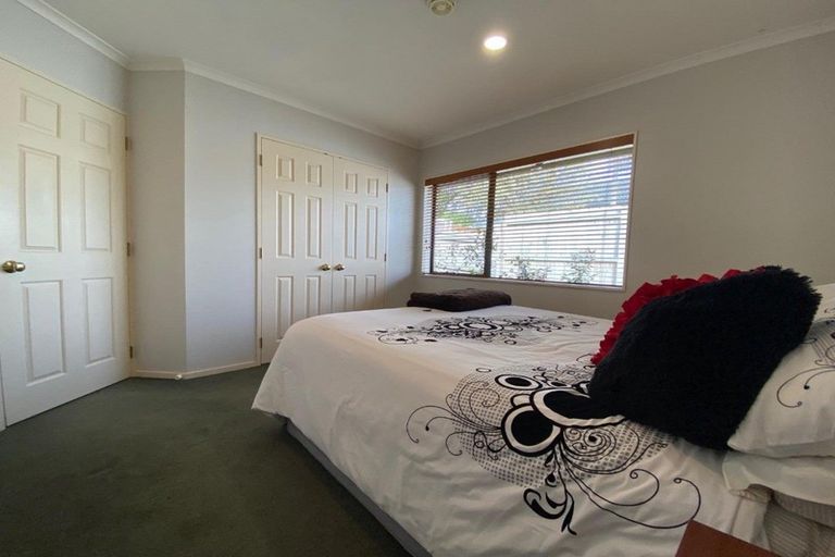 Photo of property in 25a Westerham Drive, Dannemora, Auckland, 2016