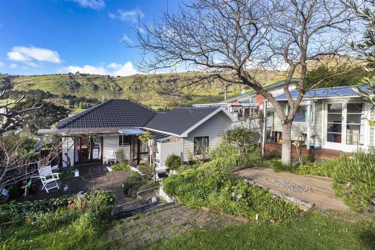 Photo of property in 30 Flinders Road, Heathcote Valley, Christchurch, 8022