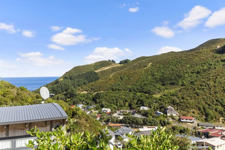 Photo of property in 15 Murchison Street, Island Bay, Wellington, 6023