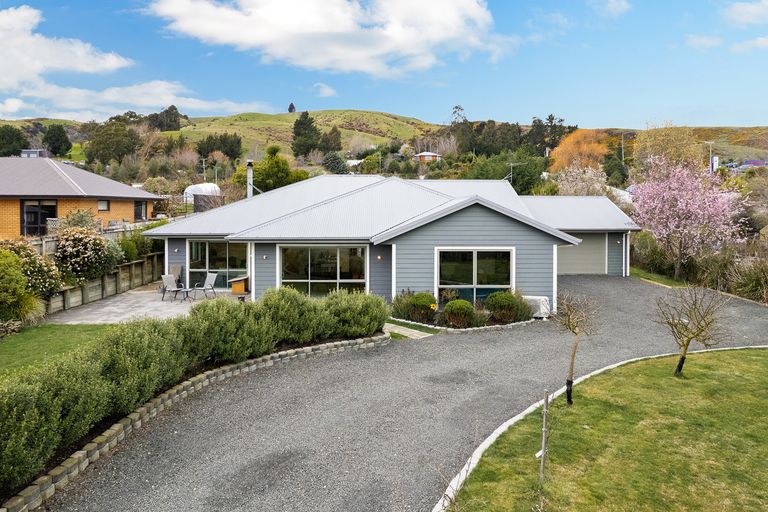 Photo of property in 52 Douglas Street, Allanton, Mosgiel, 9092