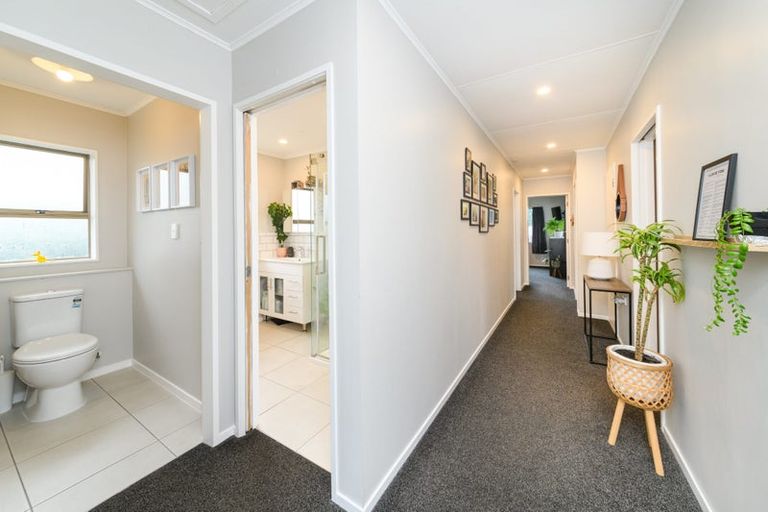 Photo of property in 14 Huntly Street, Foxton, 4814