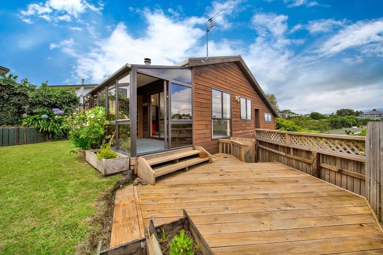 Photo of property in 6a Waterloo Place, Westown, New Plymouth, 4310