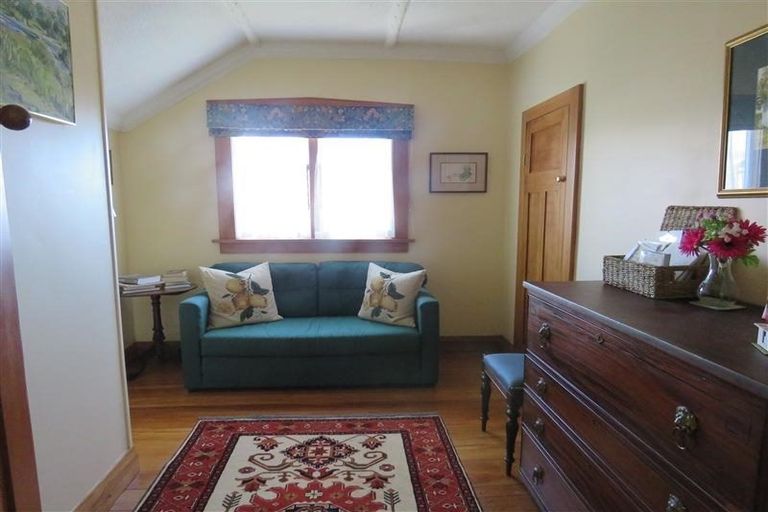 Photo of property in 41 Barrett Street, Westown, New Plymouth, 4310