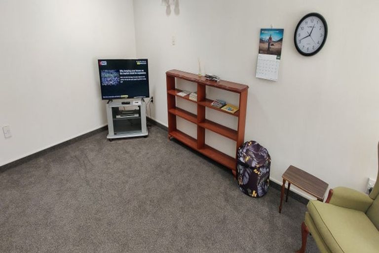 Photo of property in 2/701 Roberts Street, Hastings, 4122