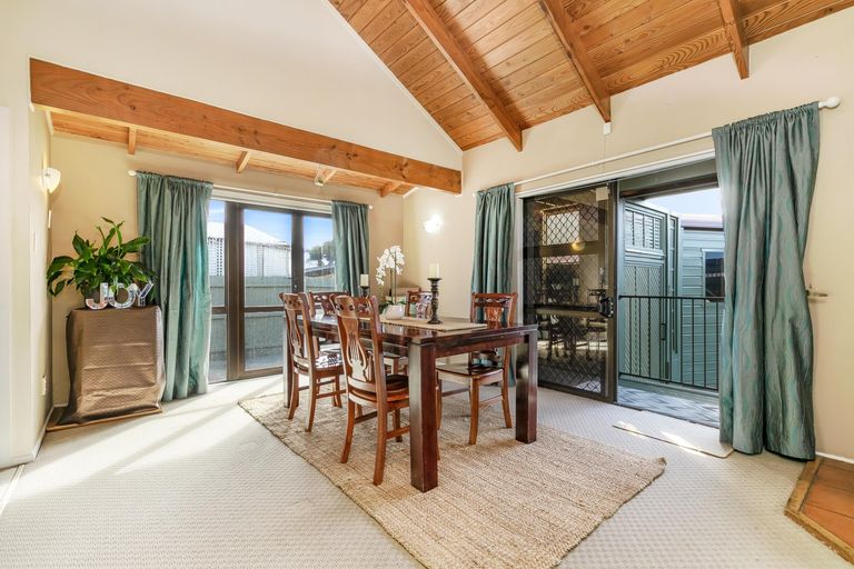 Photo of property in 16 Muirfield Street, Wattle Downs, Auckland, 2103