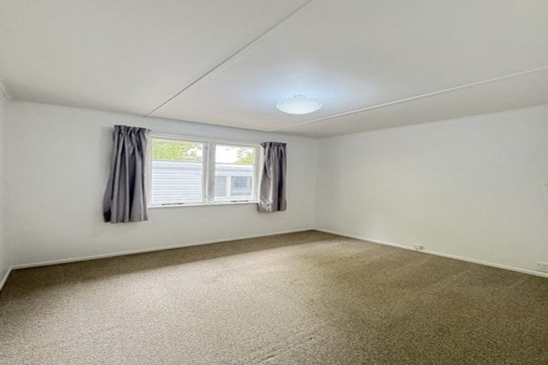 Photo of property in 651 Featherston Street, Roslyn, Palmerston North, 4414