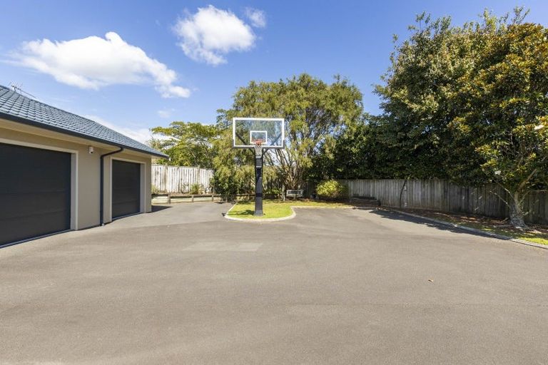 Photo of property in 49 Shelter Grove, Frankleigh Park, New Plymouth, 4310