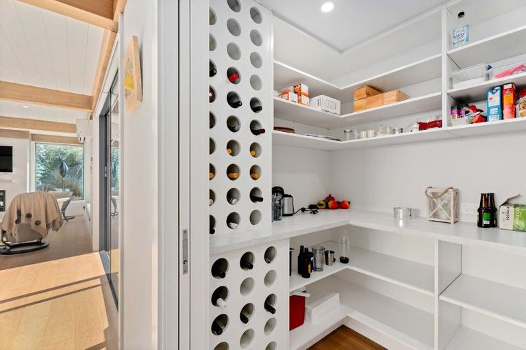 Photo of property in 168a Beacon Point Road, Wanaka, 9305