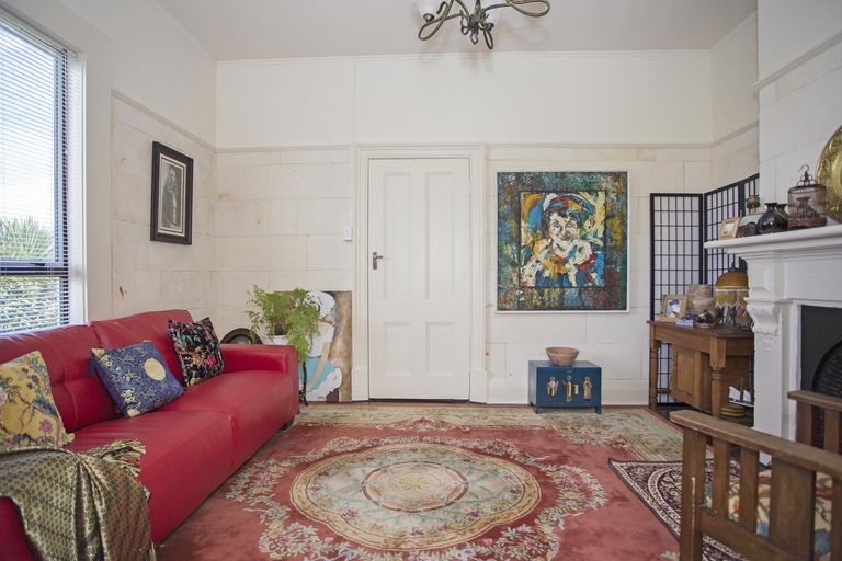 Photo of property in 10a Wharfe Street, South Hill, Oamaru, 9400