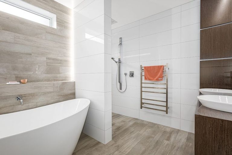 Photo of property in 15 Nikau Street, Eastbourne, Lower Hutt, 5013