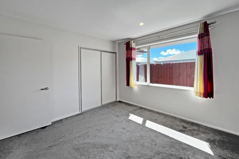 Photo of property in 18 Date Crescent, Aidanfield, Christchurch, 8025