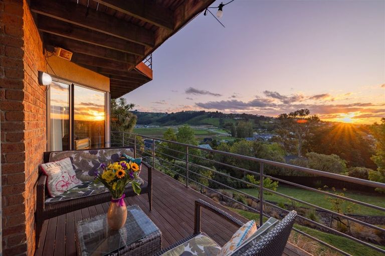 Photo of property in 12 Lucknow Place, Cashmere, Christchurch, 8022