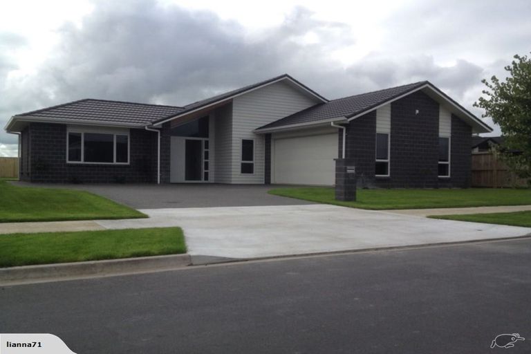 Photo of property in 8 Helen June Avenue, Flagstaff, Hamilton, 3210