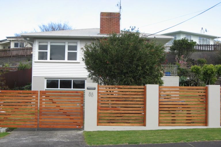 Photo of property in 88 Bayly Road, Blagdon, New Plymouth, 4310