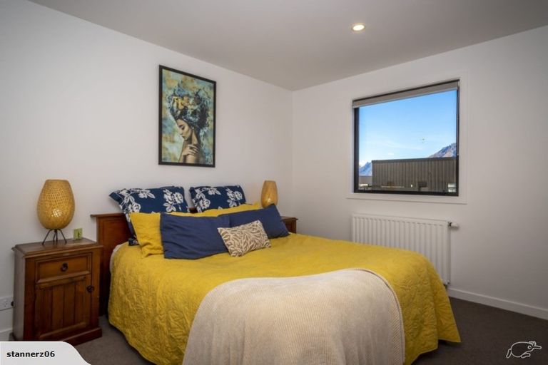 Photo of property in 39 Jacks Point Rise, Jacks Point, Queenstown, 9371
