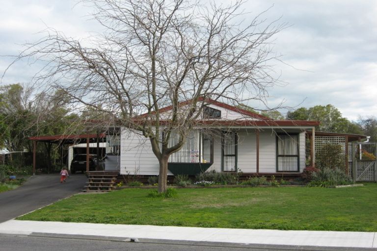 Photo of property in 18 Abbot Avenue, Waipawa, 4210