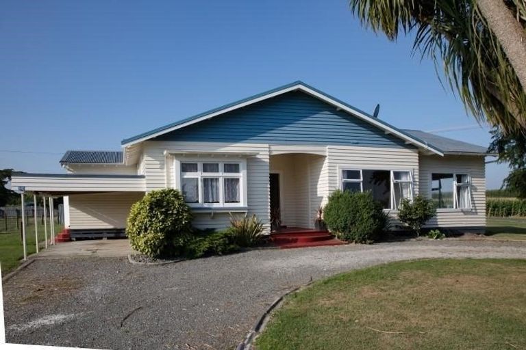 Photo of property in 142 Seddon Street, Patutahi, Gisborne, 4072
