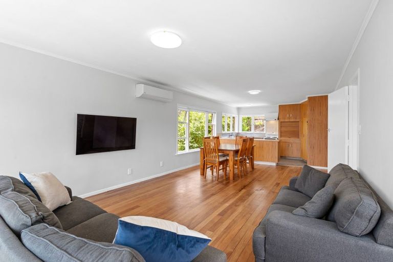 Photo of property in 38 Kohekohe Street, New Lynn, Auckland, 0600