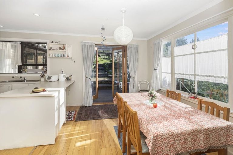 Photo of property in 30 Flinders Road, Heathcote Valley, Christchurch, 8022