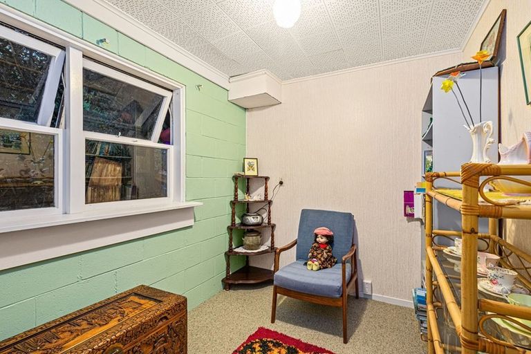 Photo of property in 424 Don Buck Road, Massey, Auckland, 0614