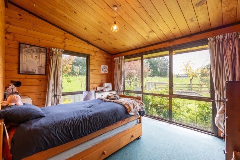 Photo of property in 47 Cowper Side Road, Dannevirke, 4976