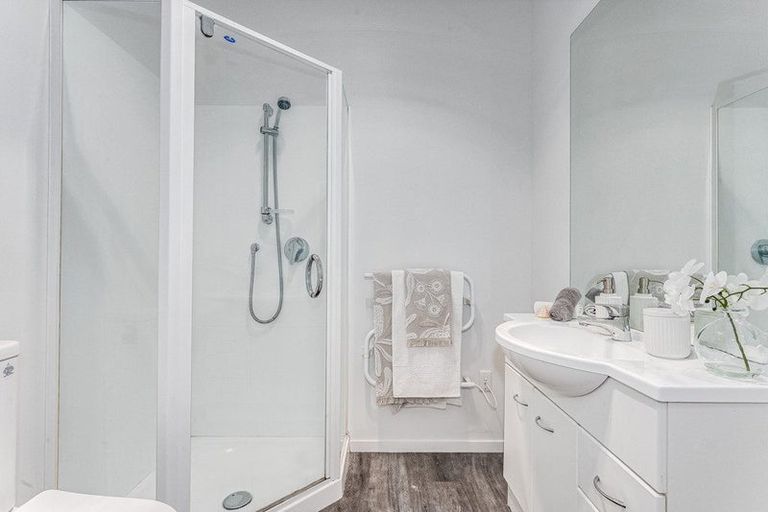 Photo of property in 15 Athlone Crescent, Boulcott, Lower Hutt, 5011