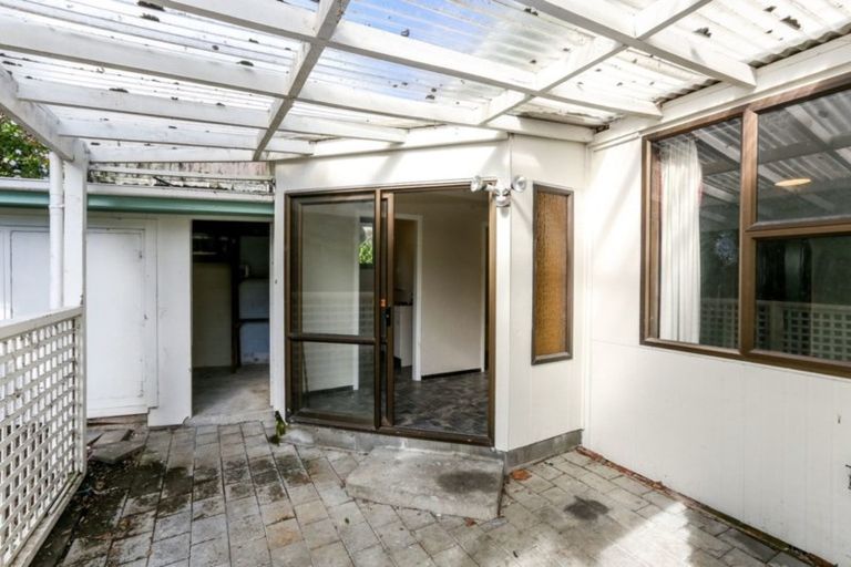 Photo of property in 115 Mangorei Road, Merrilands, New Plymouth, 4312