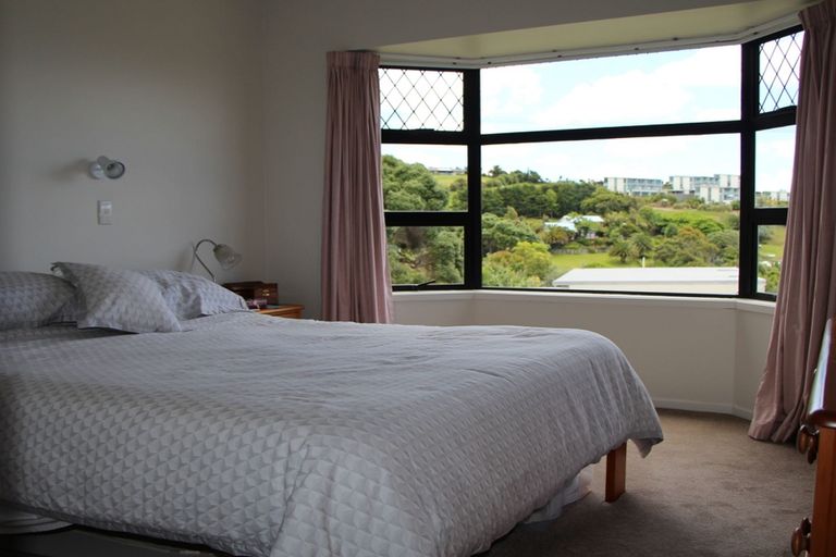 Photo of property in 4 Seaview Road, Cable Bay, 0420