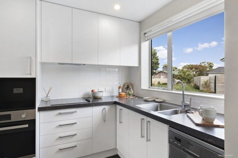 Photo of property in 6/2 Stone Street, Miramar, Wellington, 6022