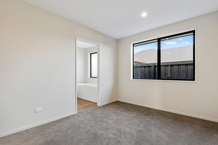 Photo of property in 163 Townsend Road, Rangiora, 7400