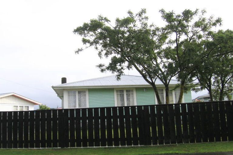 Photo of property in 409 Huia Place, Camberley, Hastings, 4120