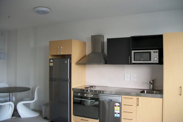 Photo of property in Twin Towers, 801/17 Putney Way, Manukau, Auckland, 2104