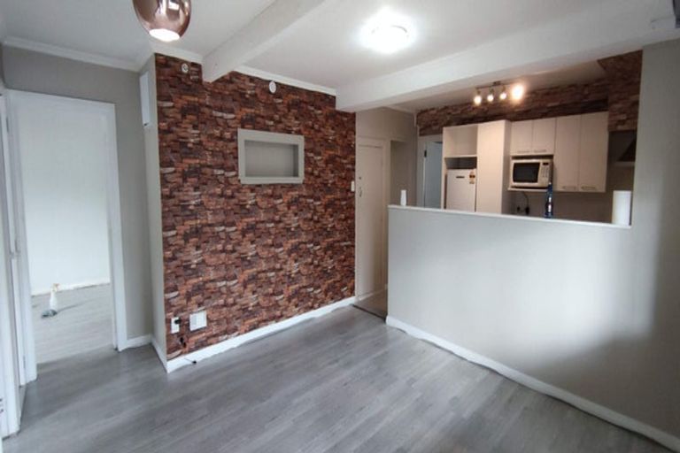 Photo of property in 4 Mills Road, Brooklyn, Wellington, 6021