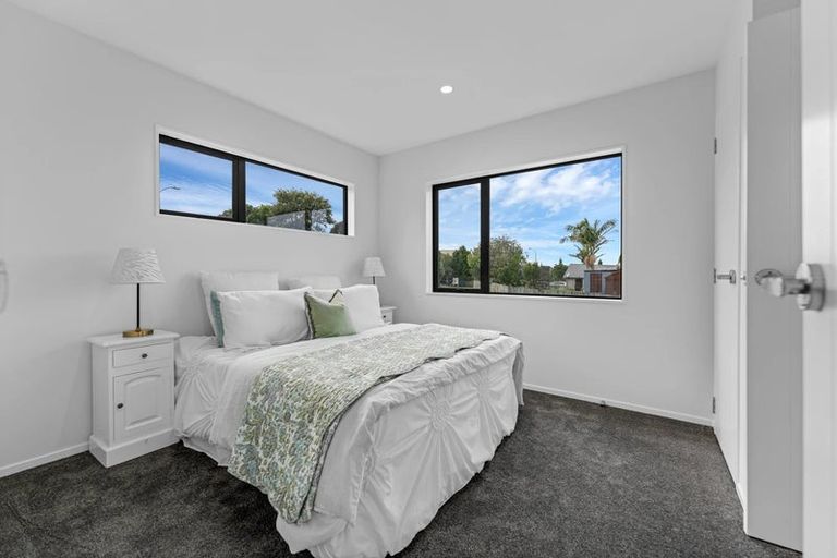 Photo of property in 163a Bradbury Road, Botany Downs, Auckland, 2010