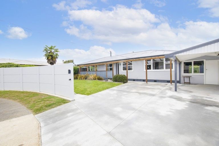 Photo of property in 24 Warwick Crescent, Taradale, Napier, 4112