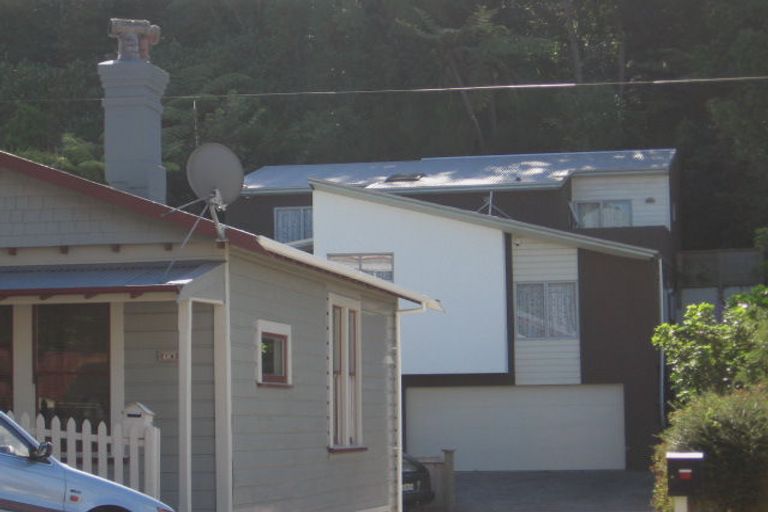 Photo of property in 36 Todman Street, Brooklyn, Wellington, 6021