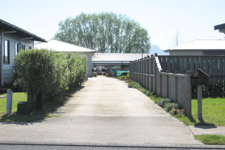 Photo of property in 17 Seascape Avenue, Whitianga, 3510