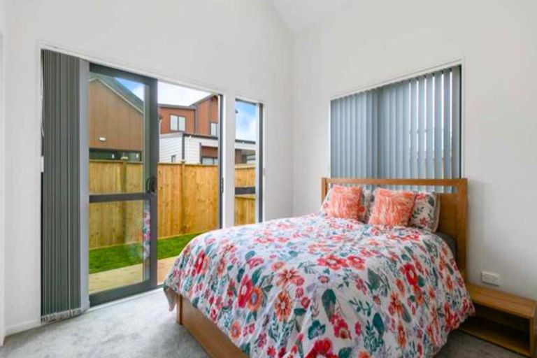 Photo of property in 51 Clayden Shuttleworth Street, Papakura, 2110