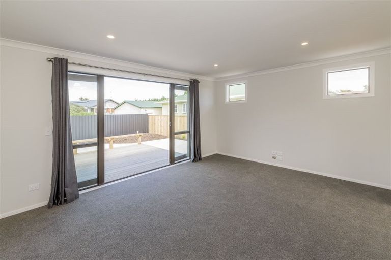 Photo of property in 2 Matene Place, Papamoa Beach, Papamoa, 3118