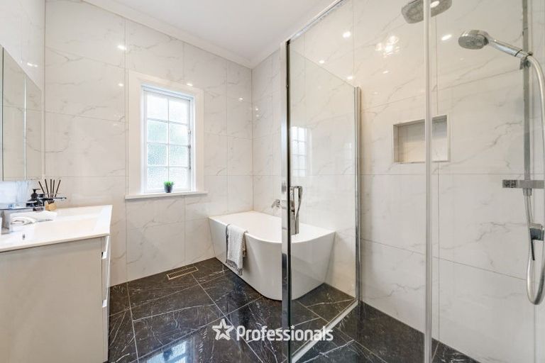 Photo of property in 140 Knights Road, Hutt Central, Lower Hutt, 5010