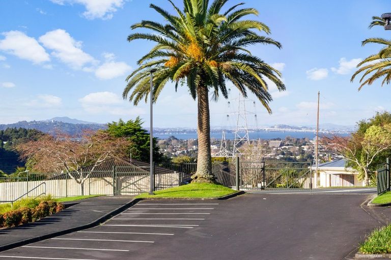 Photo of property in 1 Northridge Terrace, Massey, Auckland, 0614