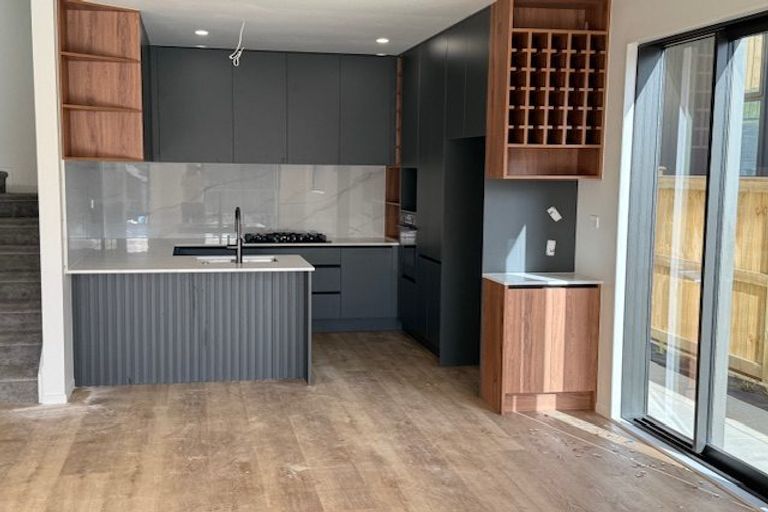 Photo of property in 244d West Hoe Heights, Orewa, 0931