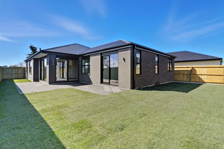 Photo of property in 89 Bill Hammond Drive, Belfast, 8051