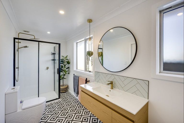 Photo of property in 13 Holyrood Street, Taradale, Napier, 4112